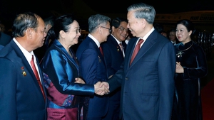 越共中央总书记苏林与夫人圆满结束对老挝进行国事访问之行