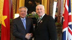 扩大越南与英国各领域的合作
