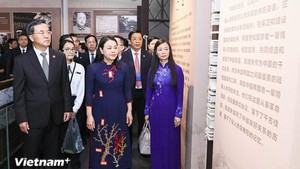 越南祖国阵线和中国全国政协举行友好交流活动