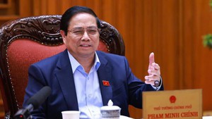 政府总理范明正：在第九次会议上提交国会关于国际金融中心的决议