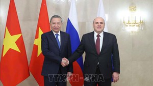 越共中央总书记苏林会见俄罗斯联邦总理米舒斯京
