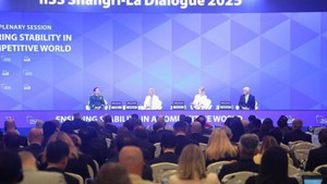 越南国防部长潘文江大将率团出席第22届香格里拉对话会