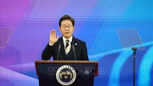 越南领导人向韩国第21任总统致贺电