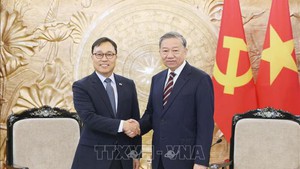 越共中央总书记苏林会见韩国驻越南大使