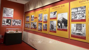 《革命之路——胡志明同志在中国》主题展开展