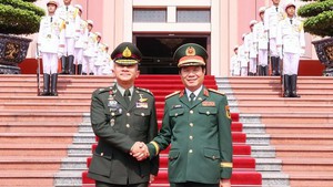 泰国皇家武装部队总司令对越南进行正式访问