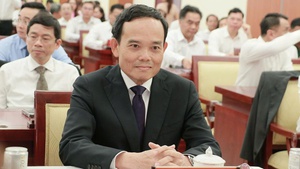 陈流光同志担任胡志明市市委书记