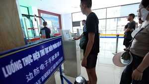 越中开展巡逻管控工作，确保边境安全