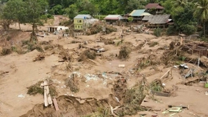 继续紧急拨发3000亿越盾  补助奠边和义安开展暴雨洪涝灾后恢复重建工作