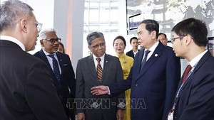 陈青敏主席到访马来西亚国家石油公司