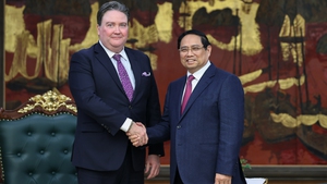 越南政府总理范明政会见美国驻越南大使马克·纳珀