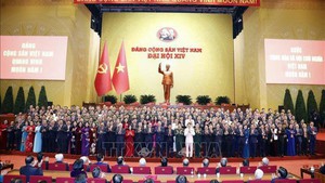 越共中央政治局对第十四届中央政治局委员进行分工，安排10位委员参加第十四届中央书记处工作