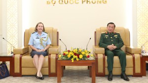 越南重视扩大与新西兰和土耳其防务合作