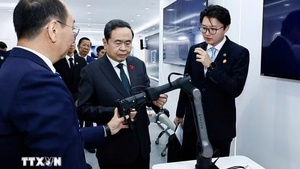 越南国会主席陈青敏参访北京经开区
