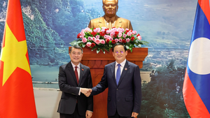 黎明兴总理会见老挝国会主席宋赛·西潘敦