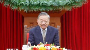 越共中央总书记苏林同韩国总统李在明通电话