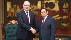 越南政府总理范明政会见俄罗斯塔斯社社长