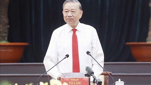 苏林总书记到胡志明市考察调研