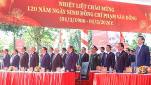 政府总理范明政出席范文同总理诞辰120周年纪念活动