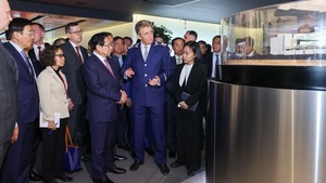 范明政建议俄罗斯协助越南建设地铁系统