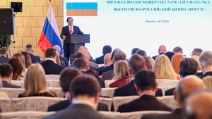 范明政总理出席越南—俄罗斯企业论坛