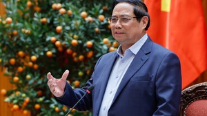 范明政总理：主动、有效应对世界新情形