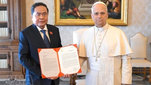越南国会主席陈青敏会见教皇利奥十四世