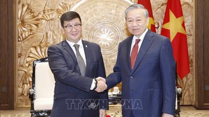 越共中央总书记、国家主席苏林：越南重视对蒙古的关系