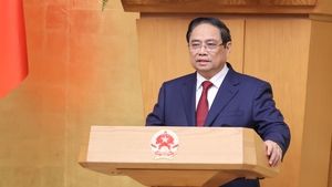 范明政总理：坚定实现两位数增长目标  将困难和挑战转化为经济结构调整和提升竞争力的机遇