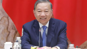越共中央总书记、国家主席苏林与瑞士总统通电话