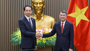 越南政府总理黎明兴会见中国驻越大使何炜