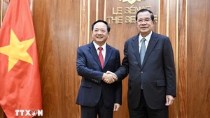越共中央宣教与民运部部长郑文决访问柬埔寨