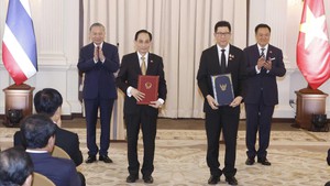 越南泰国公布两国建交50周年纪念徽标