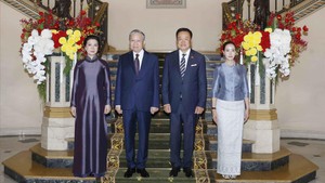 泰国总理举行隆重仪式欢迎越共中央总书记、国家主席苏林访泰