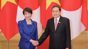 越南国会主席陈青敏会见日本首相高市早苗