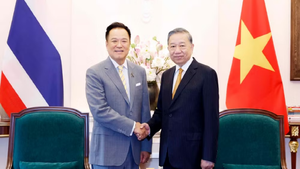 越共中央总书记、国家主席苏林会见泰国总理阿努廷·参威拉军