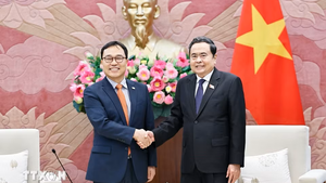 越南国会主席陈青敏韩国驻越南大使