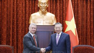 越共中央总书记、国家主席苏林会见比利时、挪威、荷兰、巴西驻越大使