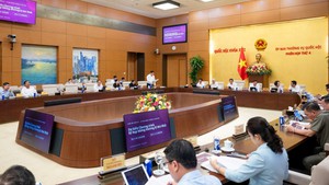 国会常委会讨论关于第16届国会第一次特别会议的筹备工作