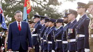 澳大利亚总督萨曼莎·莫斯廷举行隆重仪式，欢迎越共中央总书记、国家主席苏林