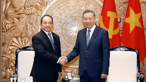 越共中央总书记、国家主席苏林会见菲律宾国家安全委员会顾问爱德华多