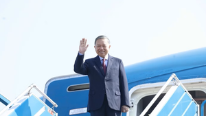 越共中央总书记、国家主席苏林启程对澳大利亚和新西兰进行国事访问