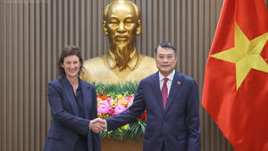 越南政府总理黎明兴接见富时罗素首席执行官菲奥娜·巴塞特一行