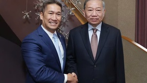 越共中央总书记、国家主席苏林会见美国代理海军部长