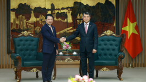 越南政府总理黎明兴会见柬埔寨监察部部长宋速肯