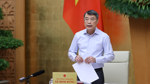越南政府总理黎明兴主持召开2026年8月份政府定期会议：完成全年任务的冲刺期
