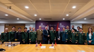 越南—英国第6次国防政策对话在英国举行
