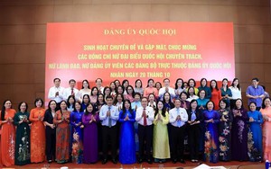 Chủ tịch Quốc hội Trần Thanh Mẫn gặp mặt nữ đại biểu Quốc hội, nữ lãnh đạo thuộc Đảng ủy Quốc hội
