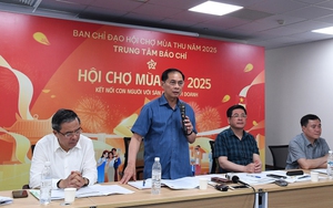 Đẩy nhanh tiến độ thi công các gian hàng Hội chợ Mùa thu