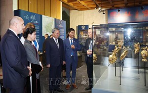 Tổng Bí thư Tô Lâm và Phu nhân tham quan Bảo tàng Lịch sử Quốc gia Bulgaria